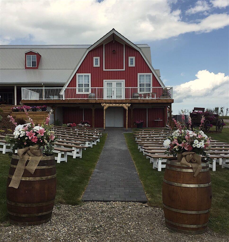 Barn Wedding Venue Outdoor Ceremony Space 